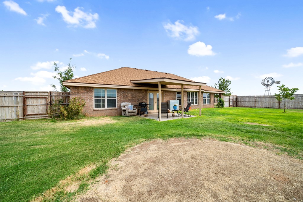 1213 N County Rd 1084