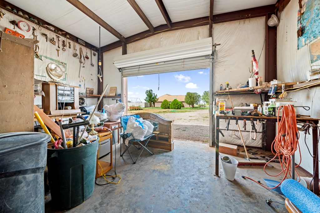 1213 N County Rd 1084