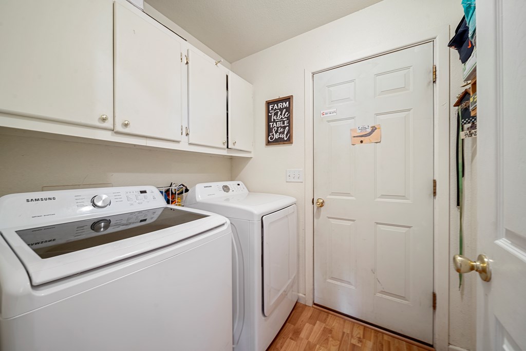 1213 N County Rd 1084