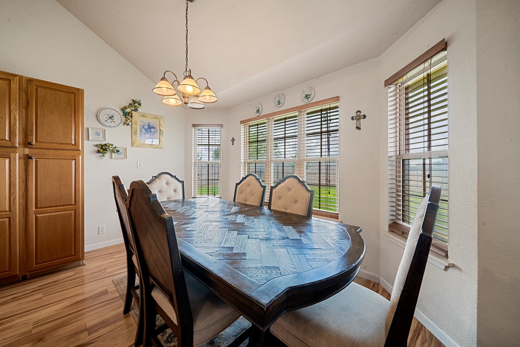 1213 N County Rd 1084