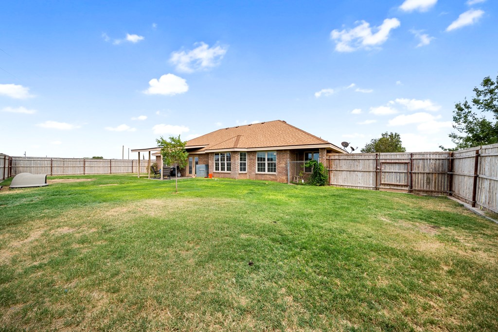 1213 N County Rd 1084