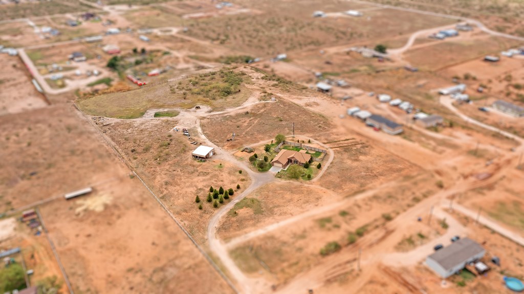 1213 N County Rd 1084