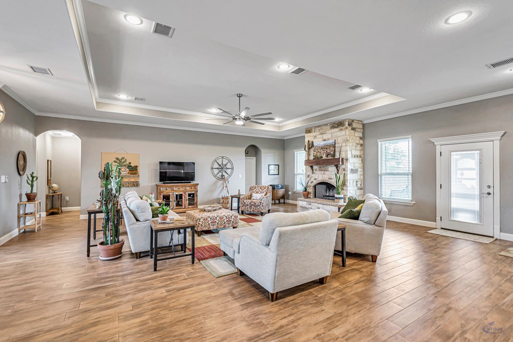 5611 S County Rd 1214