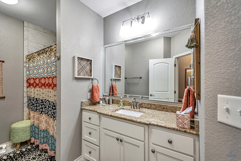 5611 S County Rd 1214