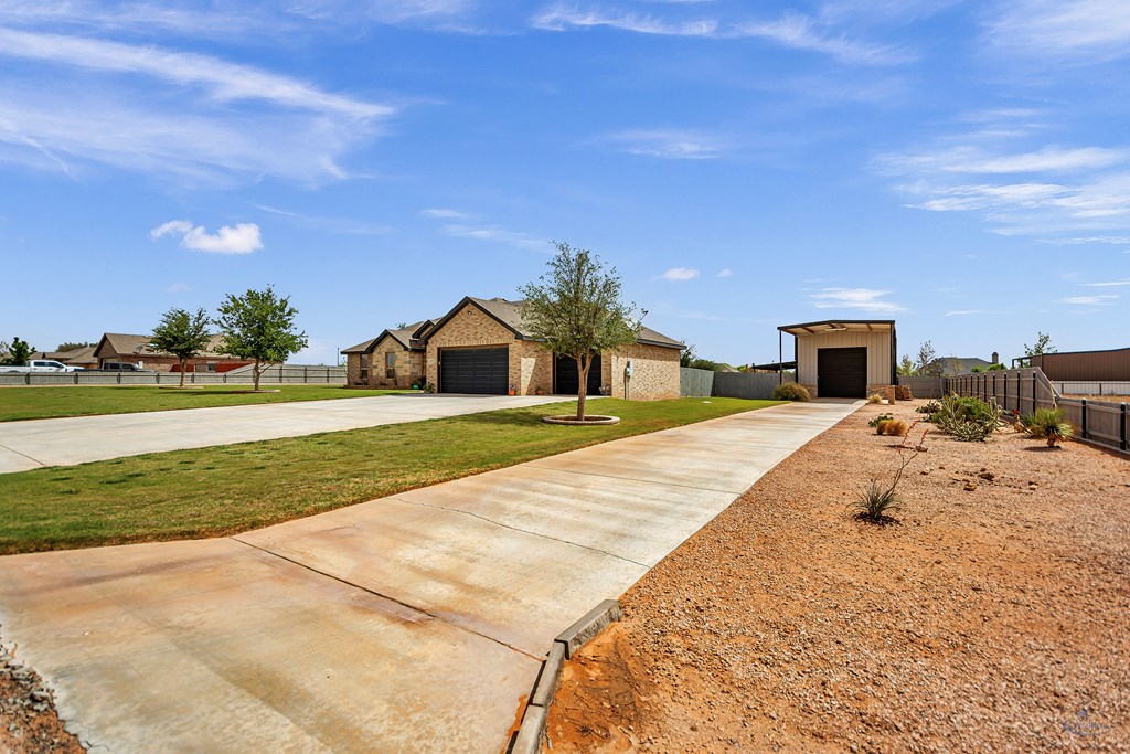 5611 S County Rd 1214