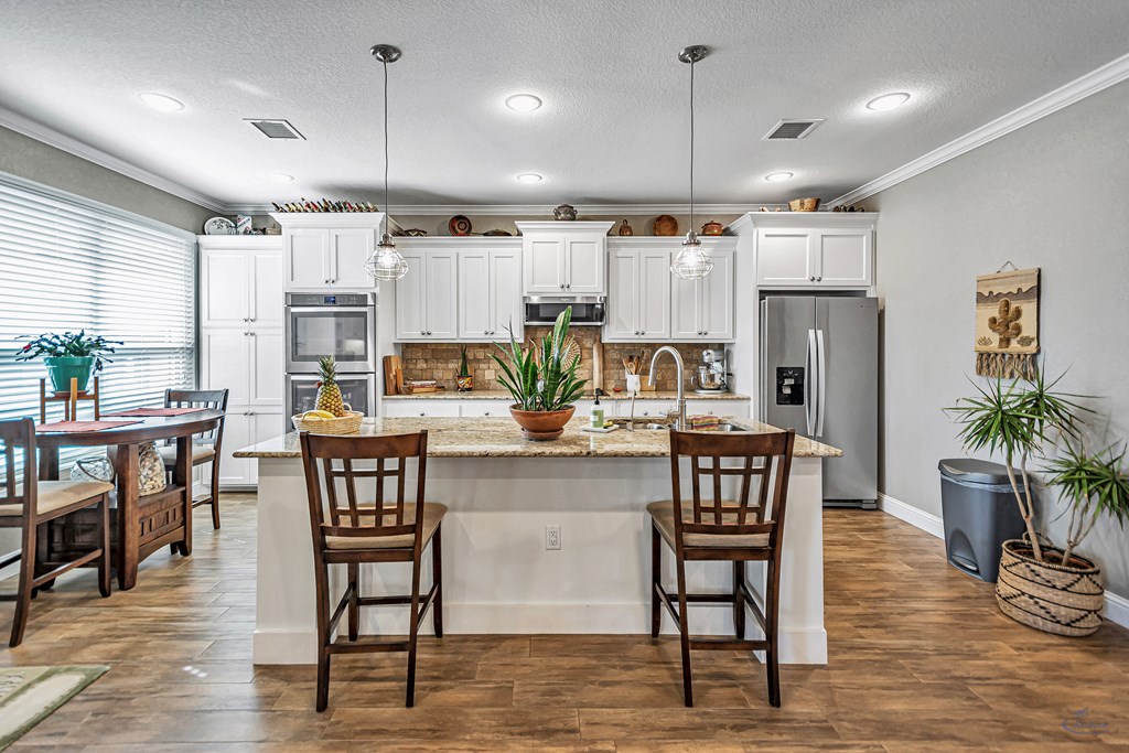 5611 S County Rd 1214