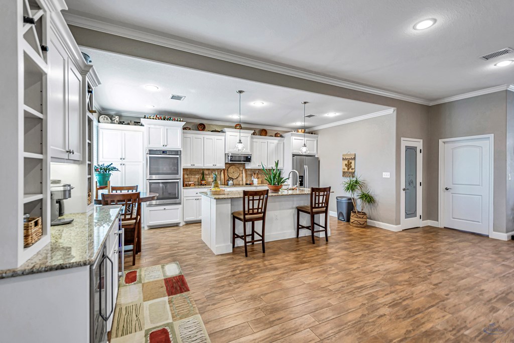 5611 S County Rd 1214