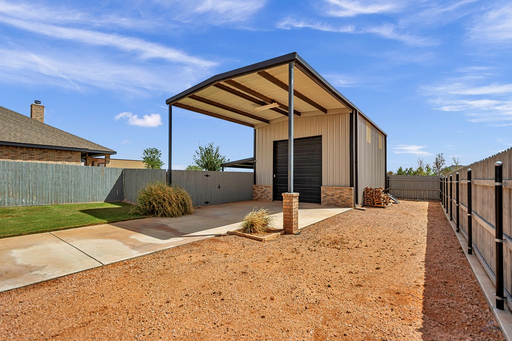 5611 S County Rd 1214