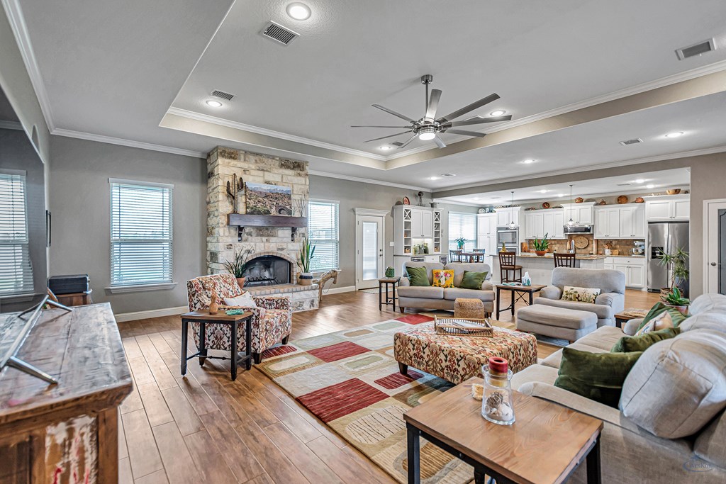 5611 S County Rd 1214