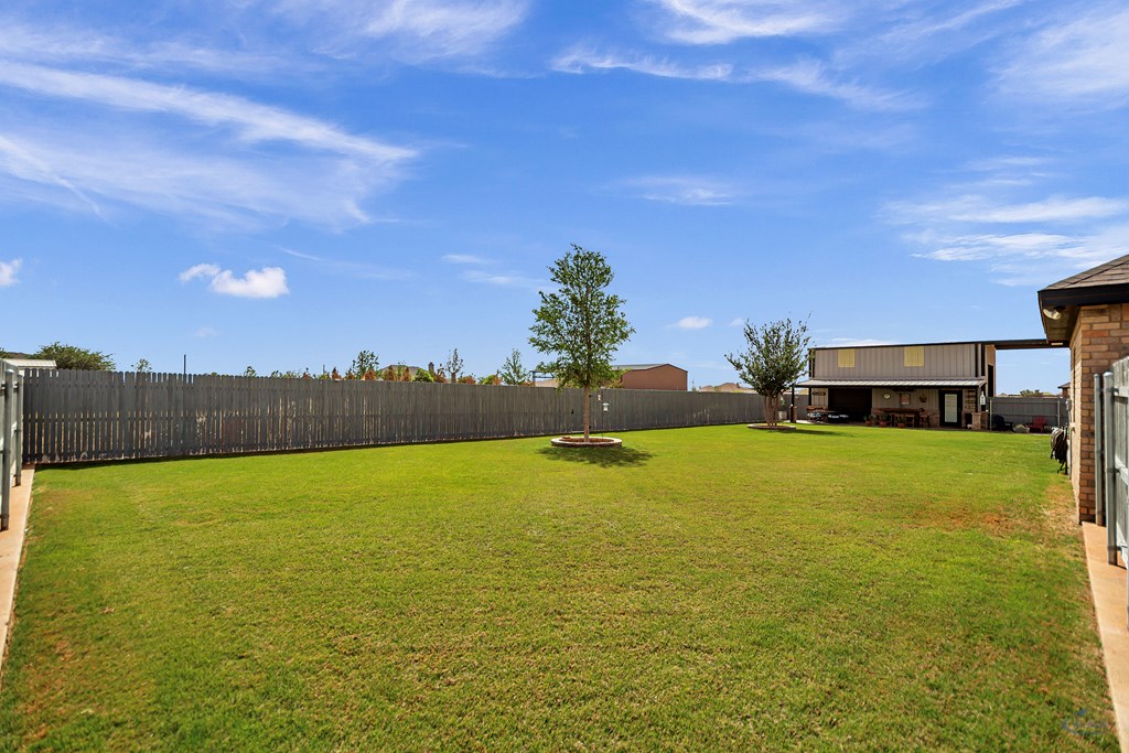 5611 S County Rd 1214