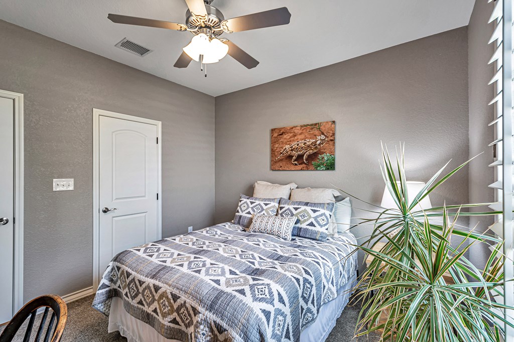 5611 S County Rd 1214