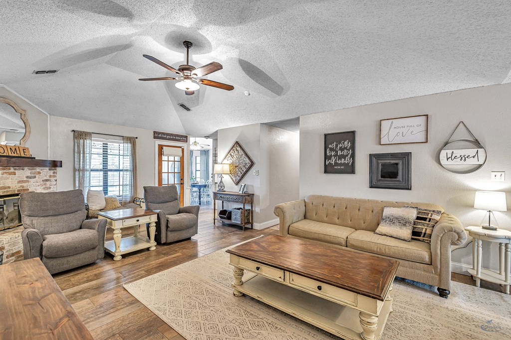 10802 E County Rd 108