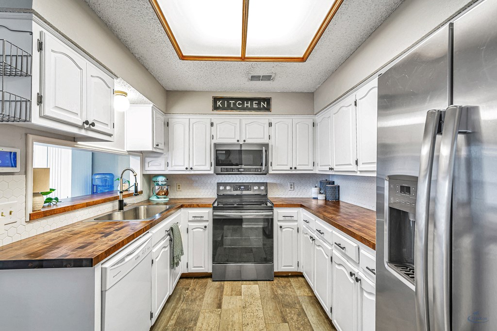 10802 E County Rd 108