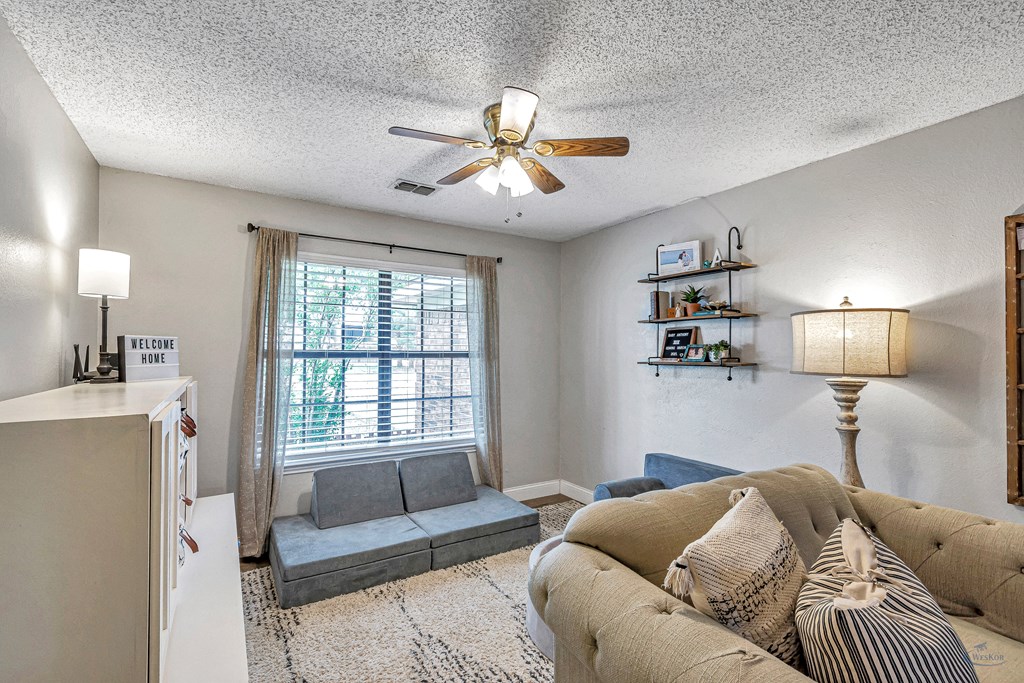 10802 E County Rd 108