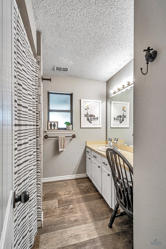 10802 E County Rd 108