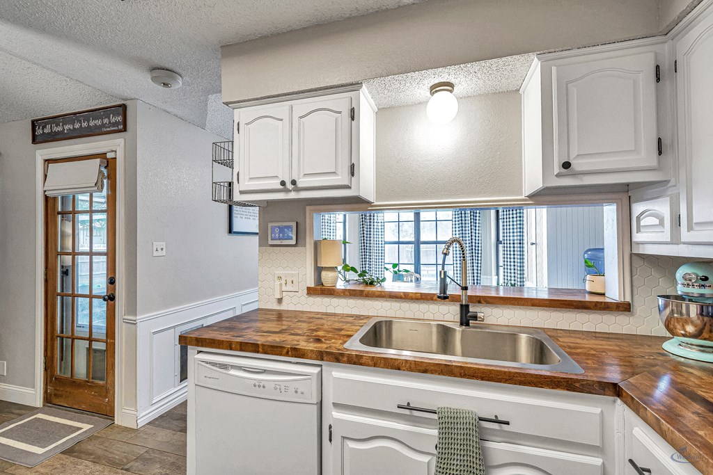 10802 E County Rd 108