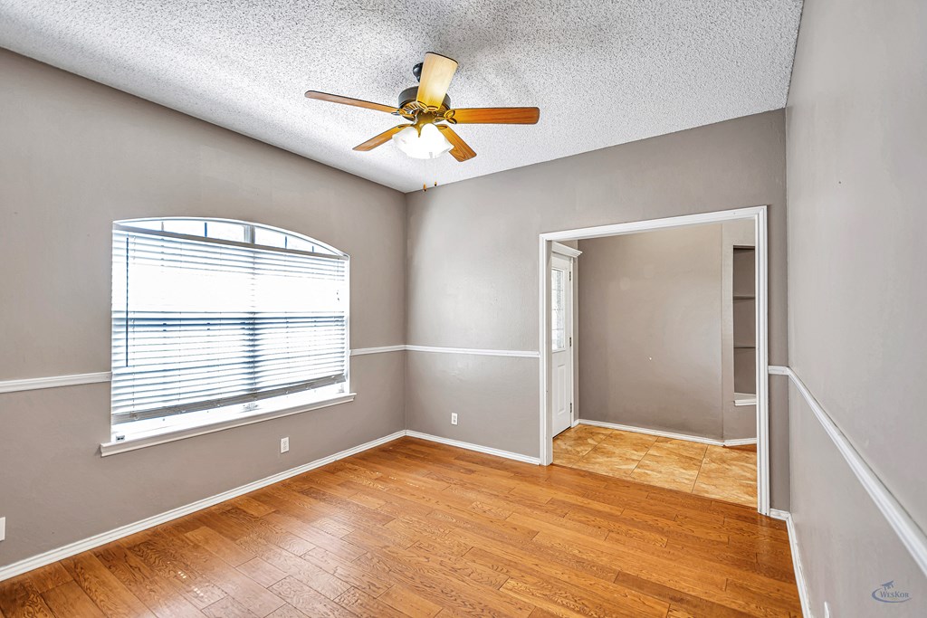 10809 E County Rd 108