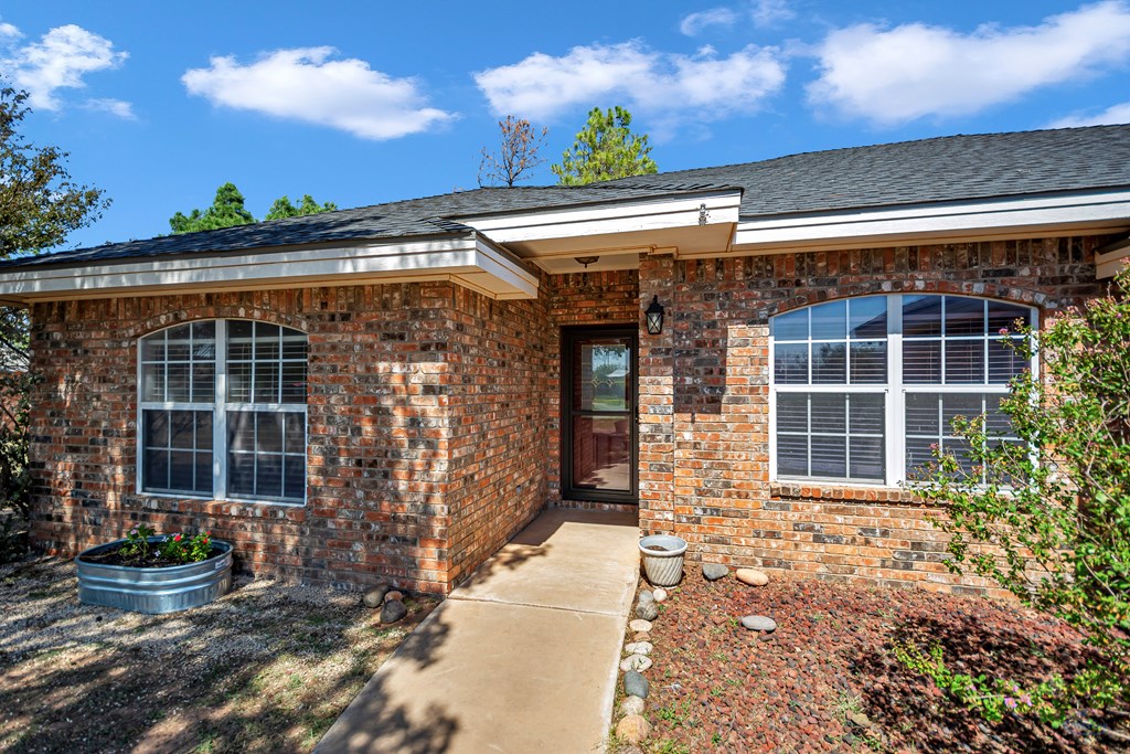 10809 E County Rd 108