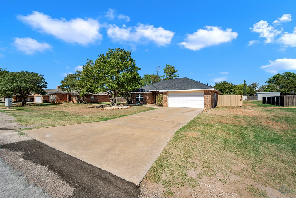 10809 E County Rd 108