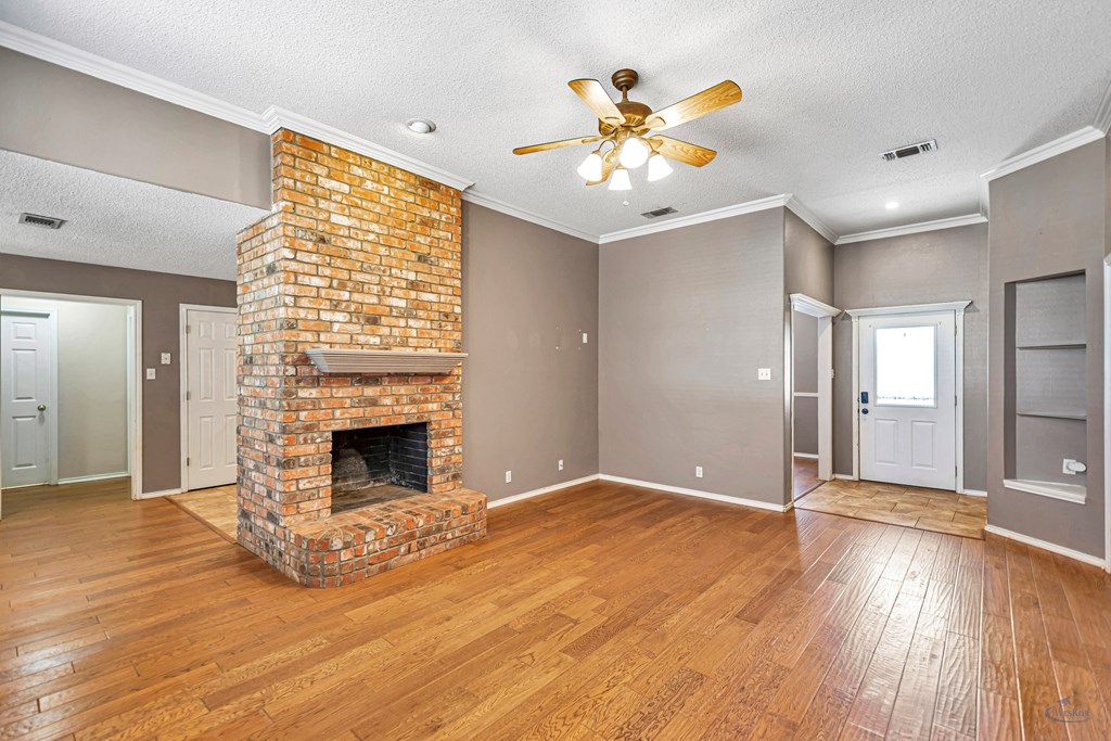 10809 E County Rd 108