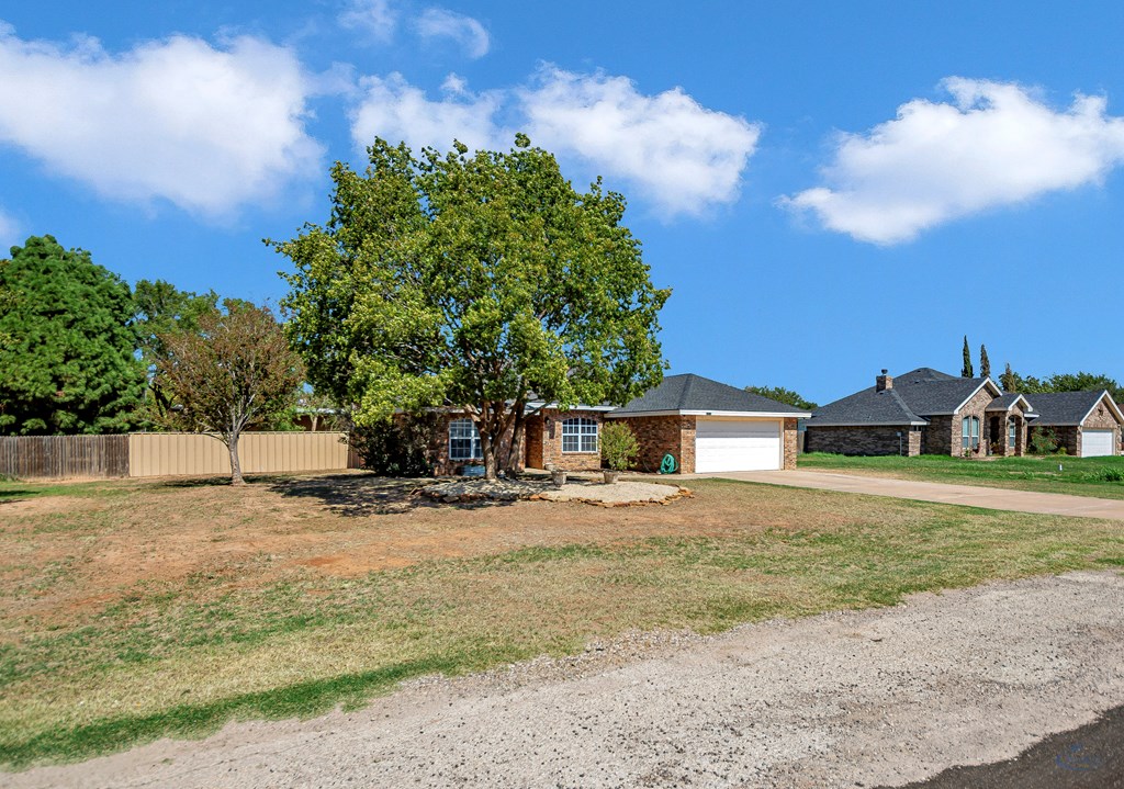 10809 E County Rd 108