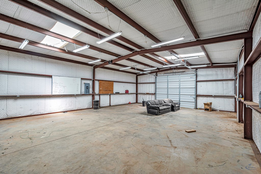 10809 E County Rd 108