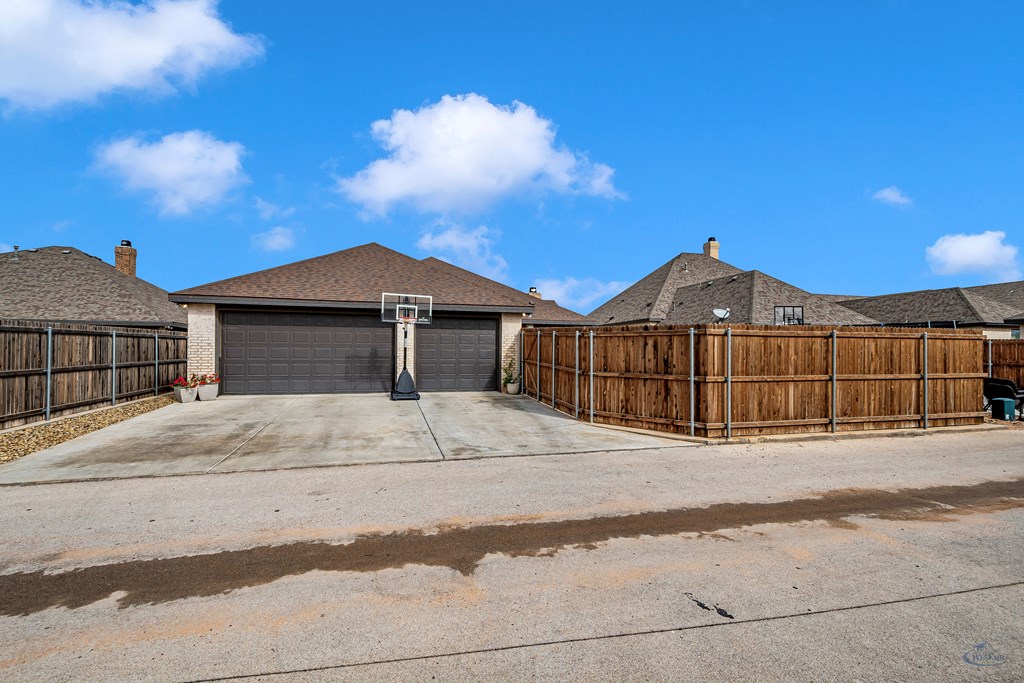 5205 Brown Heart Lane