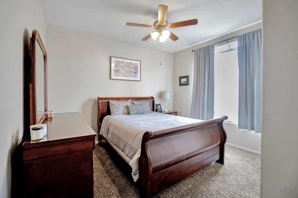 2323 Horizon Rd