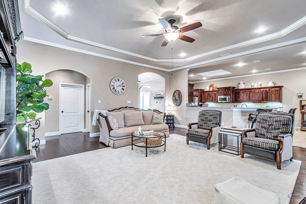 2504 Regency Oaks Ct