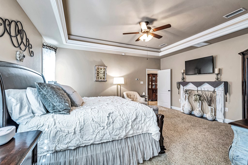 2504 Regency Oaks Ct