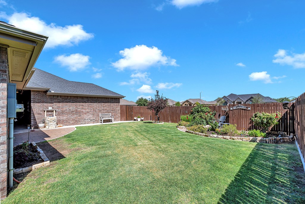 2504 Regency Oaks Ct