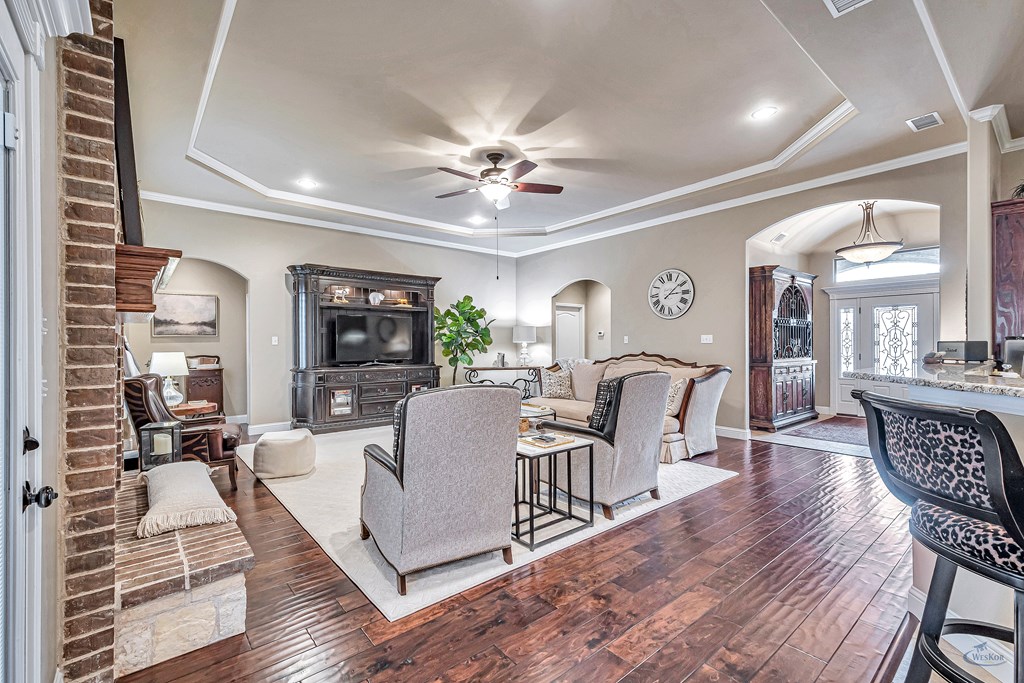 2504 Regency Oaks Ct