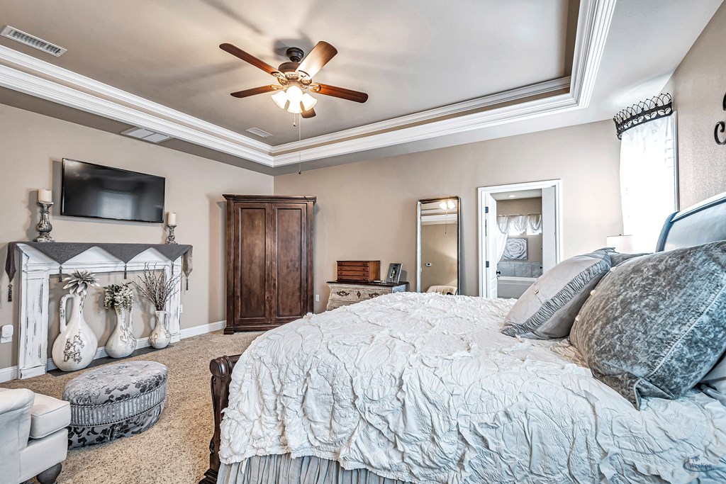 2504 Regency Oaks Ct