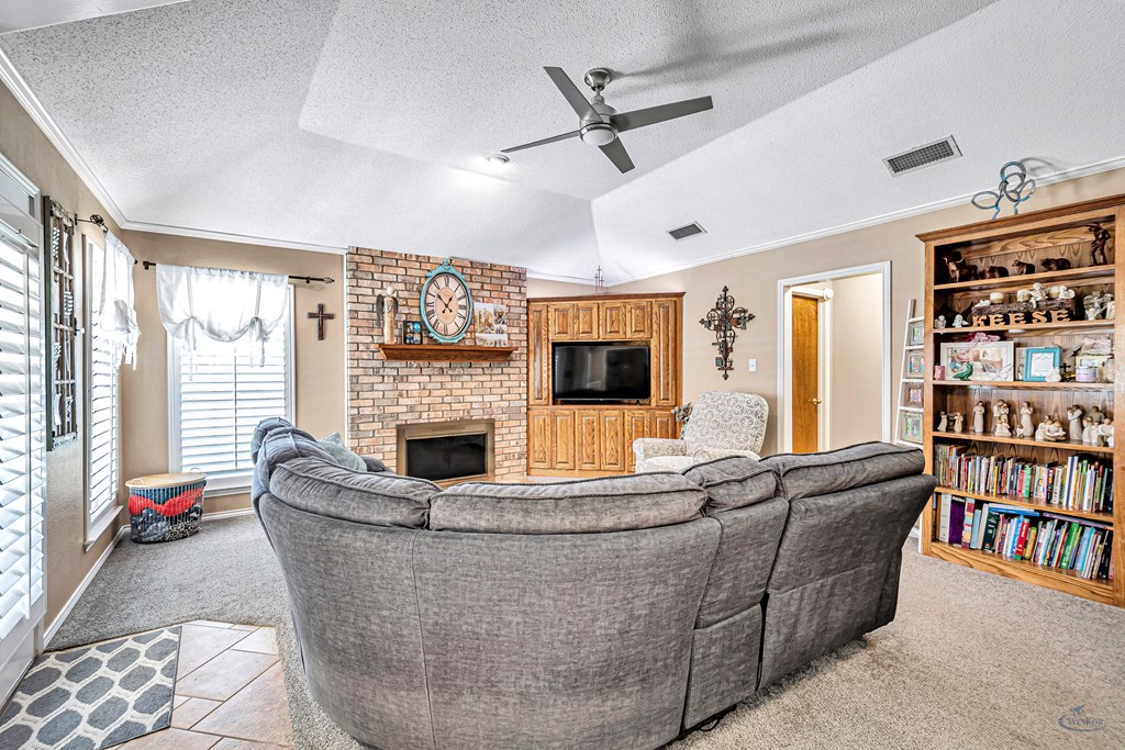 2201 S County Rd 1128