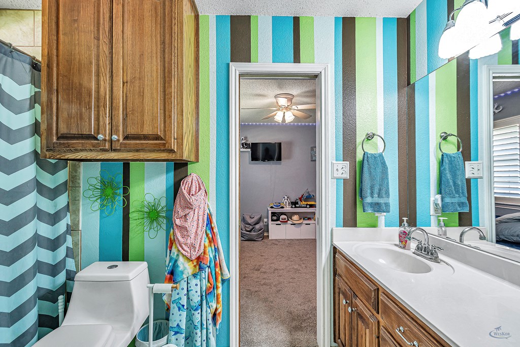 2201 S County Rd 1128