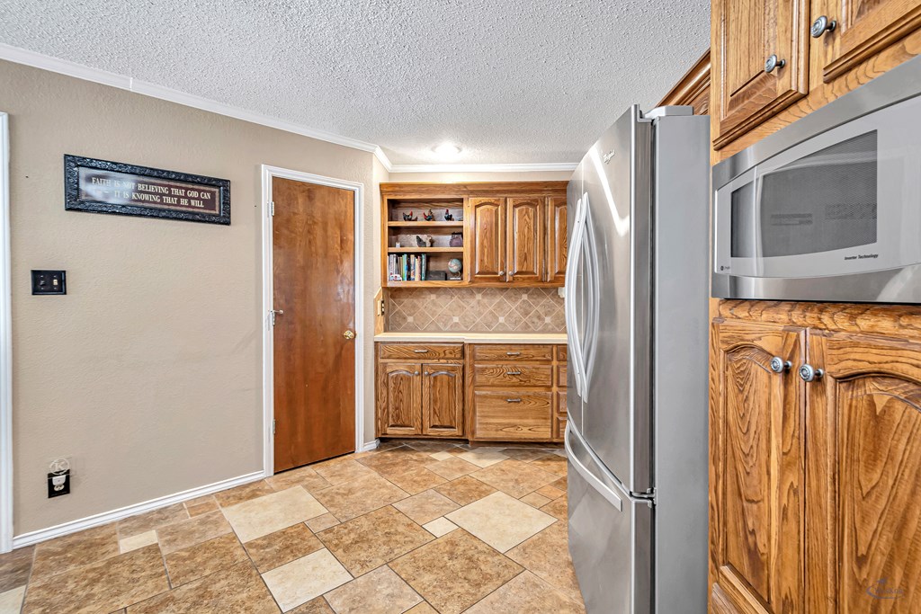 2201 S County Rd 1128