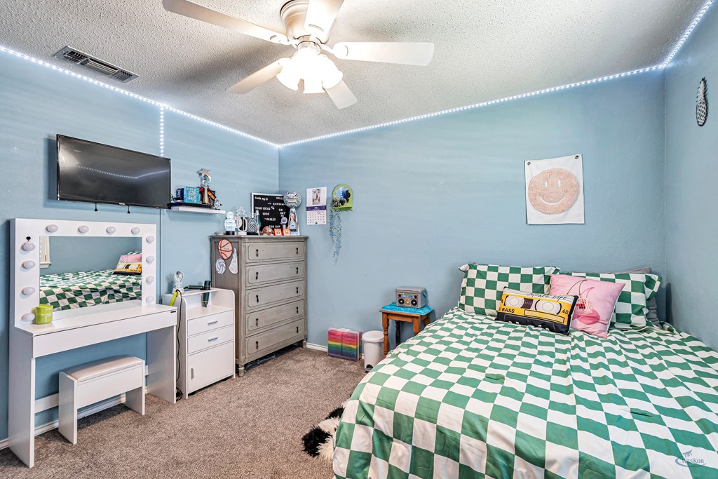 2201 S County Rd 1128