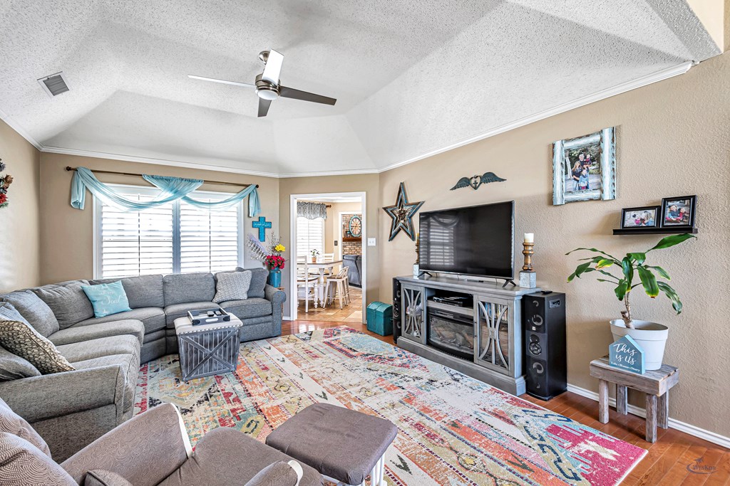 2201 S County Rd 1128