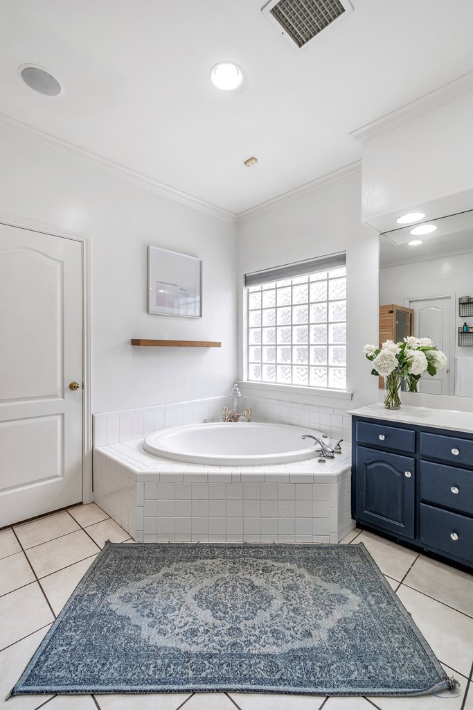 5716 Ridgemont Place