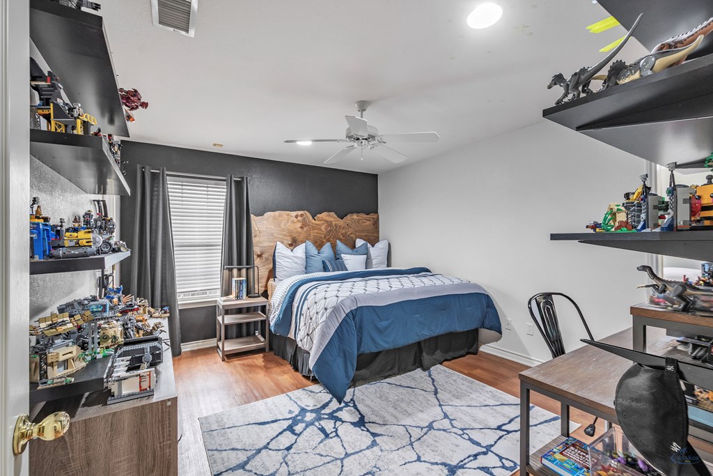 5716 Ridgemont Place