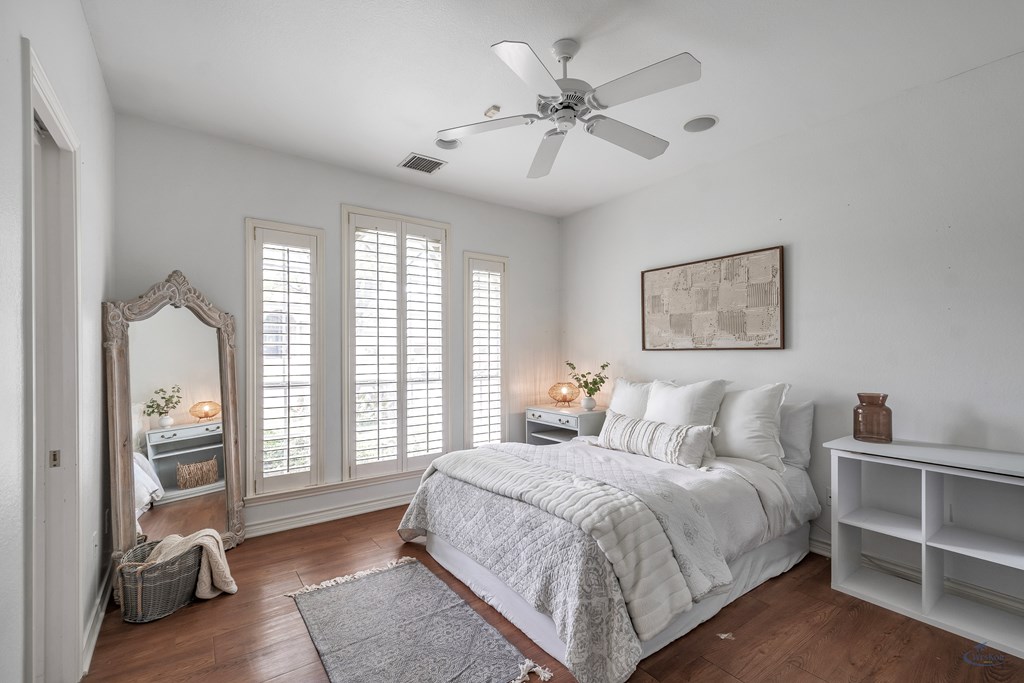 5716 Ridgemont Place