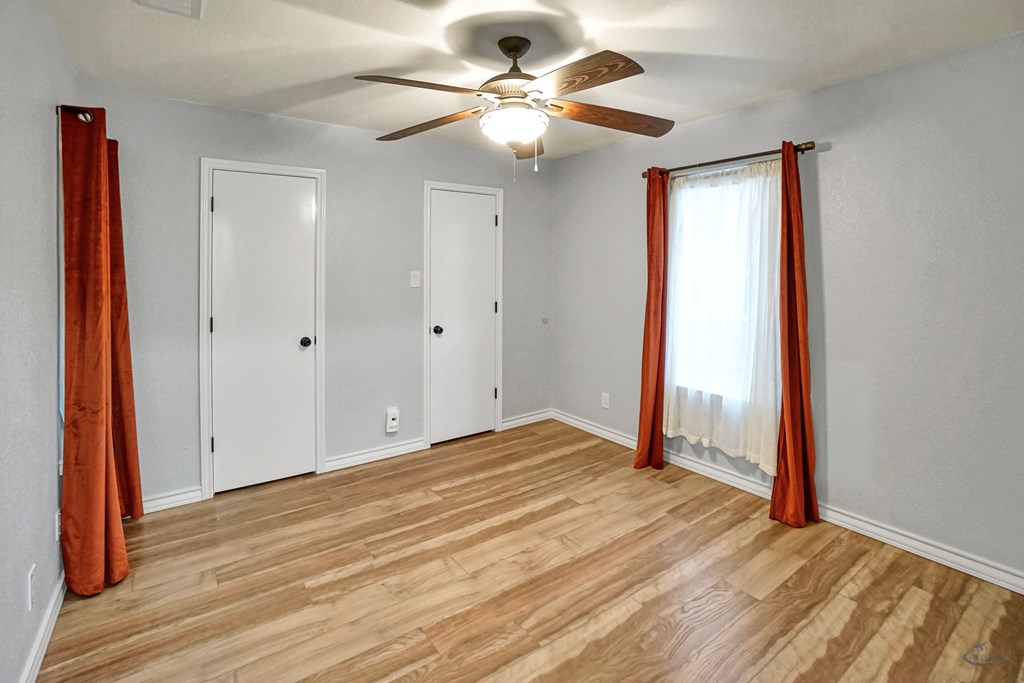 10803 E County Rd 105