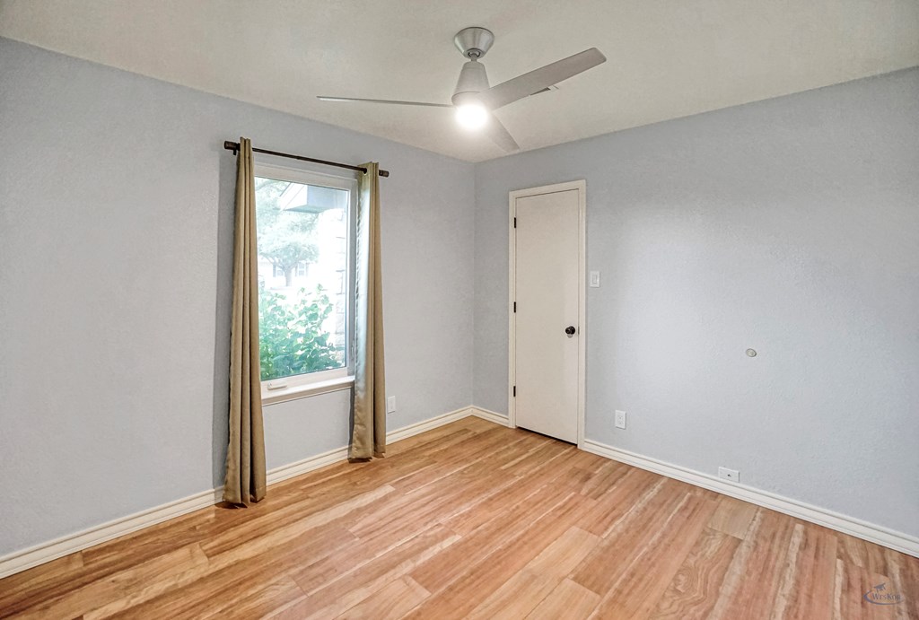 10803 E County Rd 105