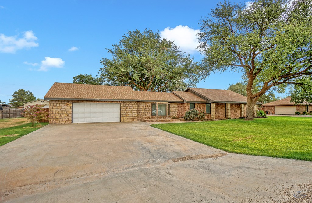 10803 E County Rd 105