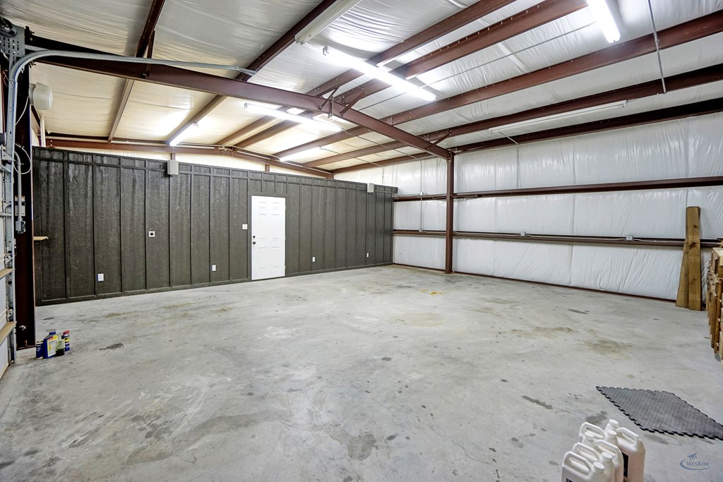 10803 E County Rd 105