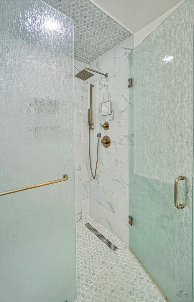 10803 E County Rd 105