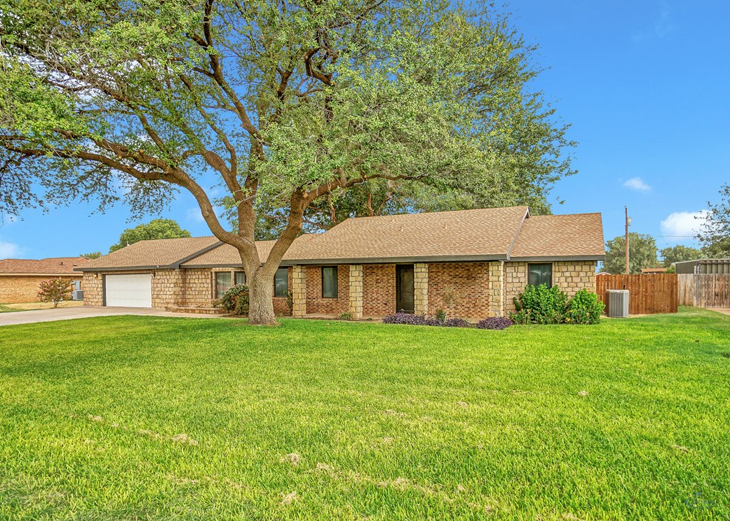 10803 E County Rd 105