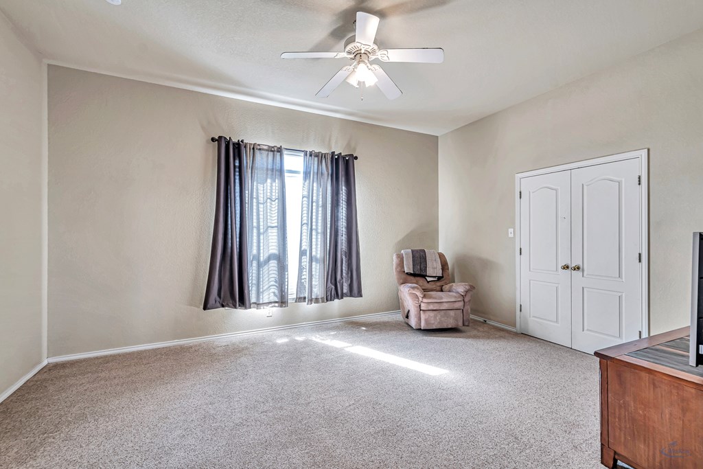 10601 E County Rd 102