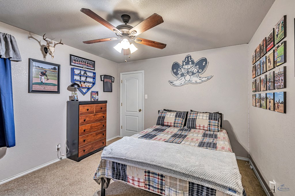 10601 E County Rd 102