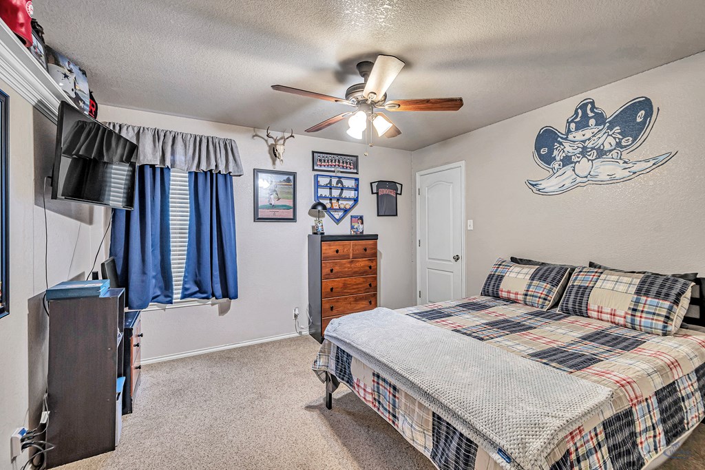 10601 E County Rd 102